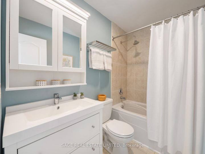 Photo 16 at 137 Willow Avenue, The Beaches, Toronto