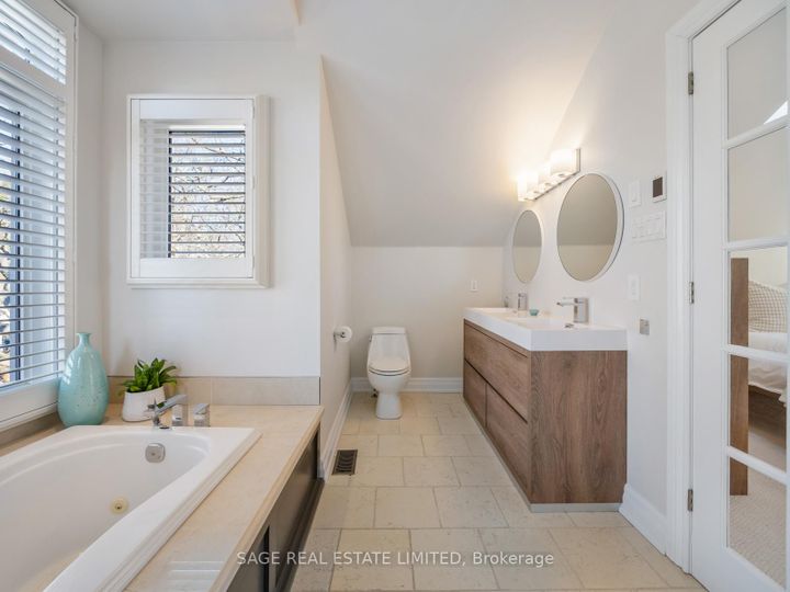 Photo 22 at 137 Willow Avenue, The Beaches, Toronto