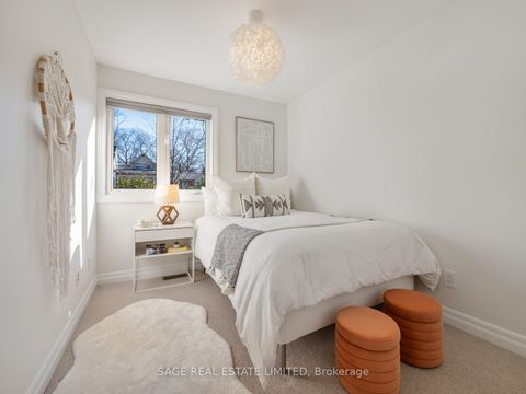 Photo 14 at 137 Willow Avenue, The Beaches, Toronto