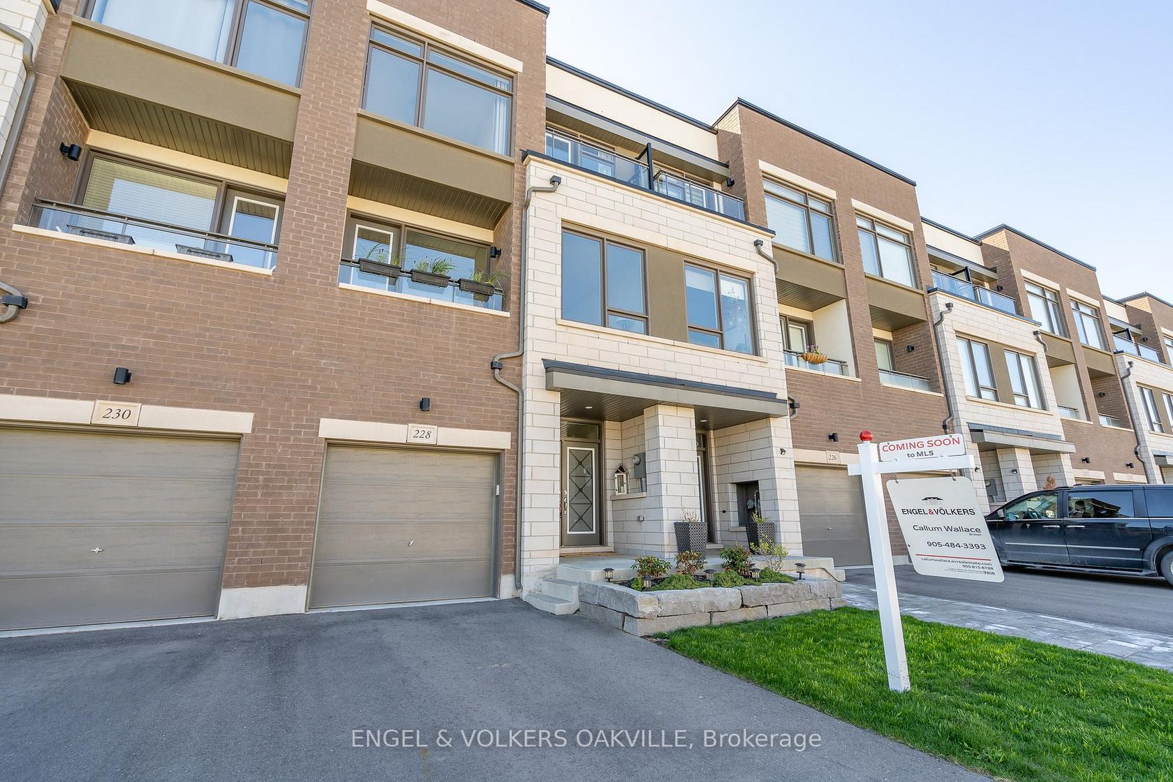 228 Wheat Boom Drive, GO Glenorchy, Oakville 