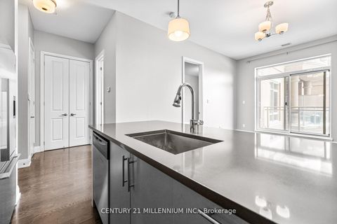 Photo 7 at 419 - 15277 Yonge Street, Aurora Village, Aurora