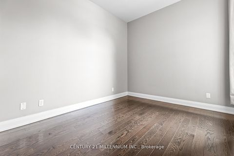 Photo 16 at 419 - 15277 Yonge Street, Aurora Village, Aurora