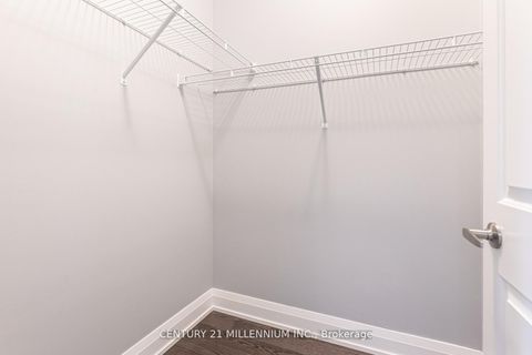 Photo 19 at 419 - 15277 Yonge Street, Aurora Village, Aurora