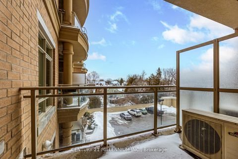 Photo 24 at 419 - 15277 Yonge Street, Aurora Village, Aurora