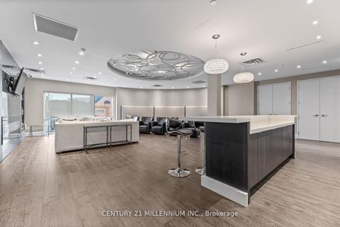 Photo 27 at 419 - 15277 Yonge Street, Aurora Village, Aurora