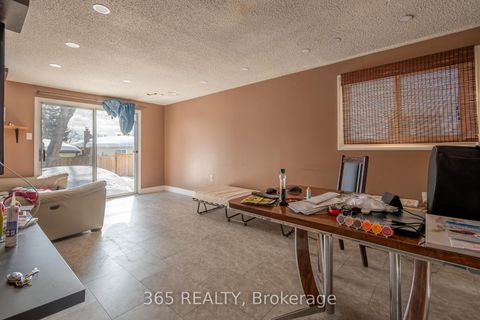 Photo 7 at 35 Corbett Drive, Grove East, Barrie