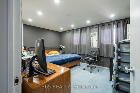 Photo 12 at 35 Corbett Drive, Grove East, Barrie