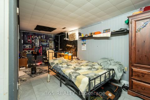 Photo 21 at 35 Corbett Drive, Grove East, Barrie