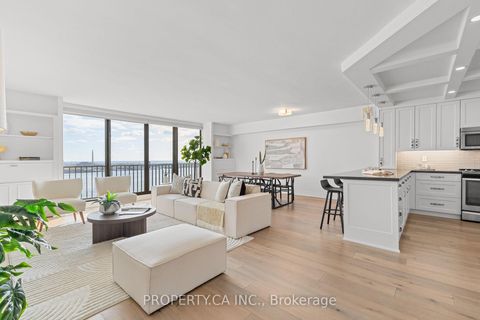 Photo 1 at 2804 - 33 Harbour Square, Waterfront Communities C1, Toronto