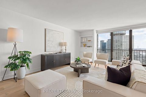 Photo 2 at 2804 - 33 Harbour Square, Waterfront Communities C1, Toronto