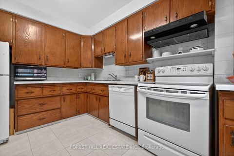 Photo 8 at 4 Yetta Shepway, Don Valley Village, Toronto