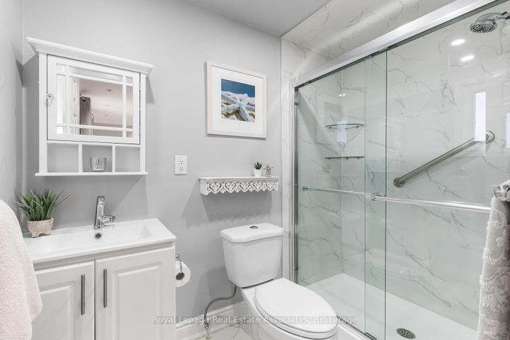 Photo 24 at 25 - 2766 Folkway Drive, Erin Mills, Mississauga