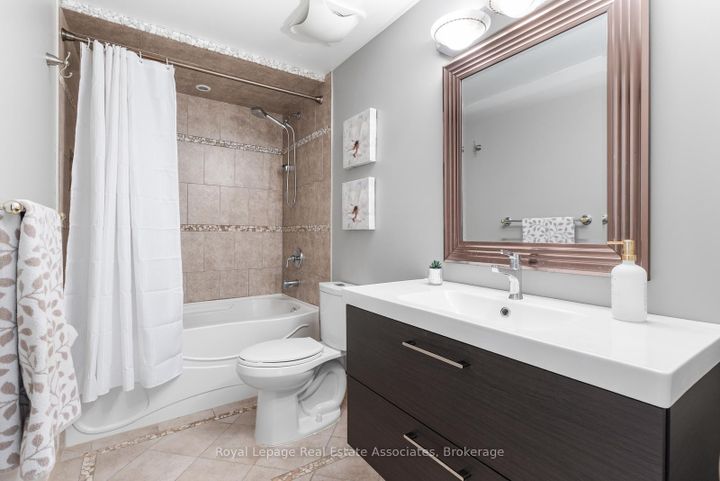 Photo 28 at 25 - 2766 Folkway Drive, Erin Mills, Mississauga