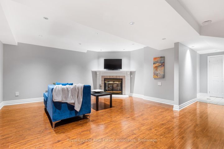 Photo 30 at 25 - 2766 Folkway Drive, Erin Mills, Mississauga