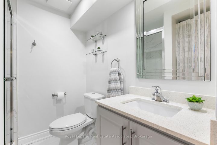 Photo 33 at 25 - 2766 Folkway Drive, Erin Mills, Mississauga
