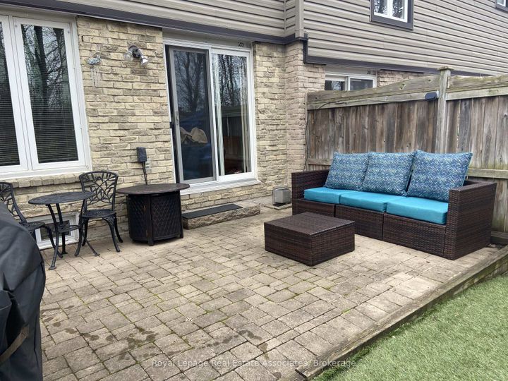 Photo 40 at 25 - 2766 Folkway Drive, Erin Mills, Mississauga