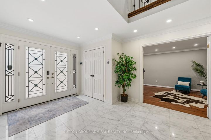 Photo 4 at 8 Beaufort Hills Road, Oak Ridges, Richmond Hill