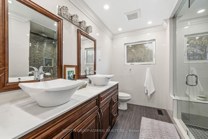 Photo 27 at 8 Beaufort Hills Road, Oak Ridges, Richmond Hill