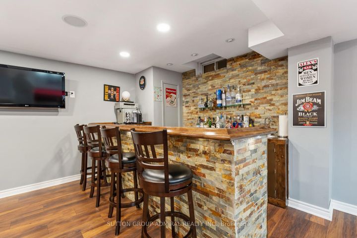 Photo 31 at 8 Beaufort Hills Road, Oak Ridges, Richmond Hill