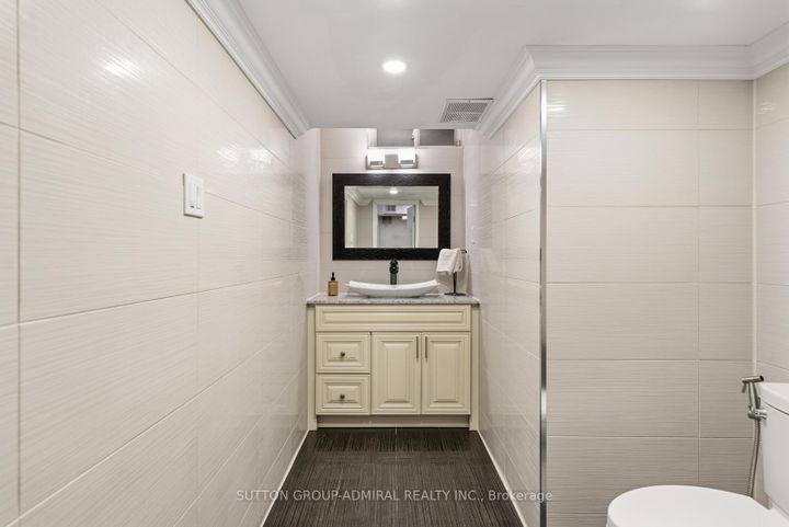 Photo 34 at 8 Beaufort Hills Road, Oak Ridges, Richmond Hill