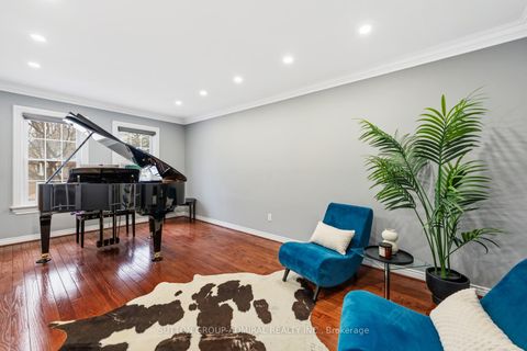 Photo 5 at 8 Beaufort Hills Road, Oak Ridges, Richmond Hill