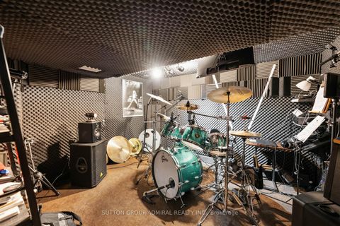 Photo 33 at 8 Beaufort Hills Road, Oak Ridges, Richmond Hill