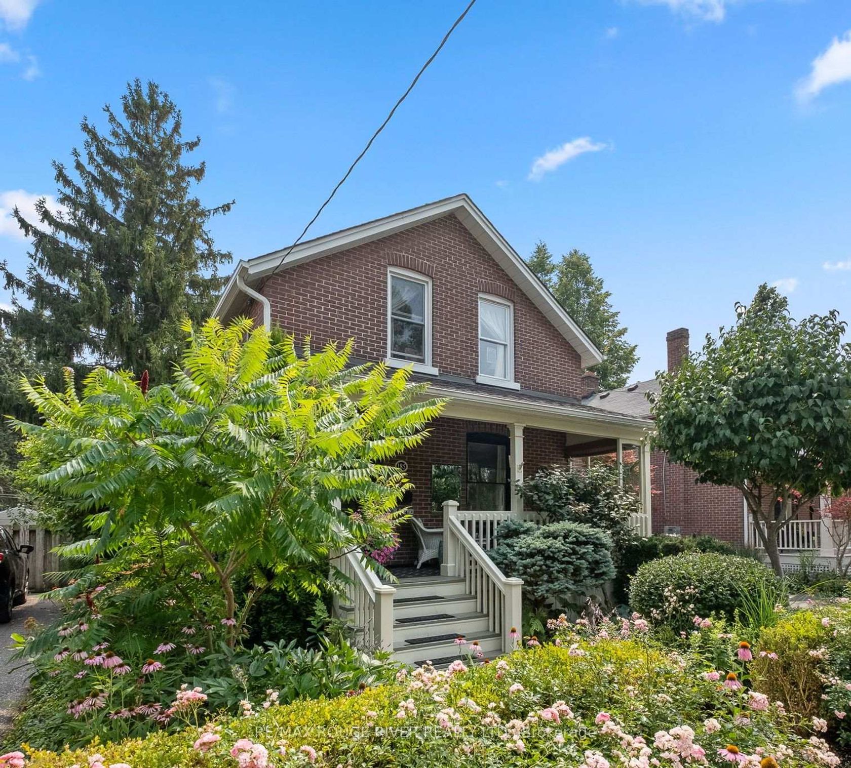 185 Chapel Street, Cobourg by Loree Meneguzzi Real Estate 185 Chapel Street, Cobourg