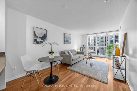 Photo 4 at 306 - 231 Fort York Boulevard, Niagara, Toronto