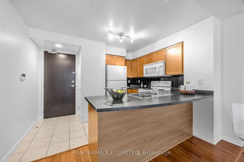 Photo 6 at 306 - 231 Fort York Boulevard, Niagara, Toronto