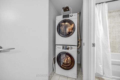 Photo 12 at 306 - 231 Fort York Boulevard, Niagara, Toronto