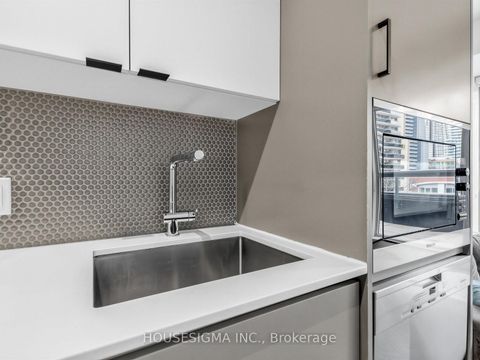 Photo 15 at 310 - 11 Lillian Street, Mount Pleasant West, Toronto