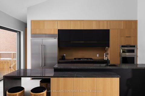 Photo 2 at 236 Cox Mill Road, Painswick North, Barrie