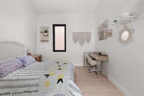 Photo 12 at 236 Cox Mill Road, Painswick North, Barrie