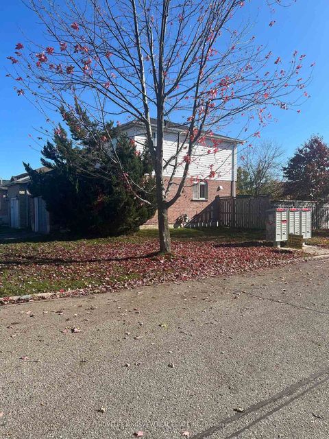 Photo 1 at 1 Charleson Drive, Holly, Barrie