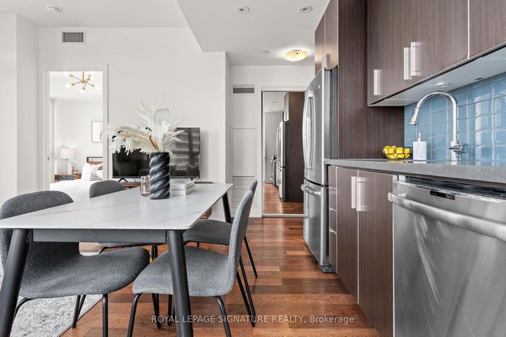 Photo 4 at 4308 - 2212 Lake Shore Boulevard W, Mimico, Toronto