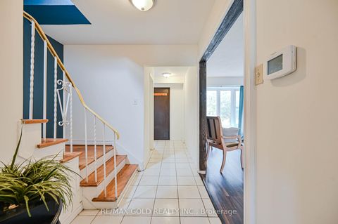 Photo 3 at 7232 Redfox Road, Malton, Mississauga