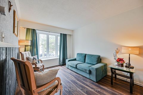 Photo 6 at 7232 Redfox Road, Malton, Mississauga