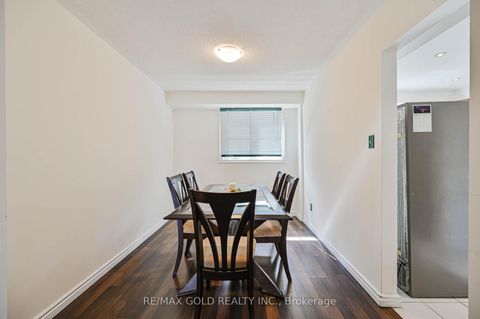 Photo 9 at 7232 Redfox Road, Malton, Mississauga