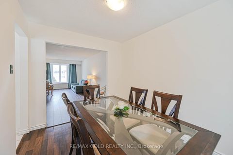 Photo 10 at 7232 Redfox Road, Malton, Mississauga