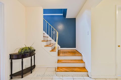 Photo 16 at 7232 Redfox Road, Malton, Mississauga