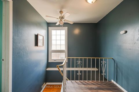 Photo 17 at 7232 Redfox Road, Malton, Mississauga