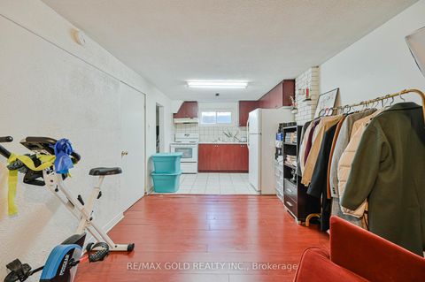 Photo 30 at 7232 Redfox Road, Malton, Mississauga