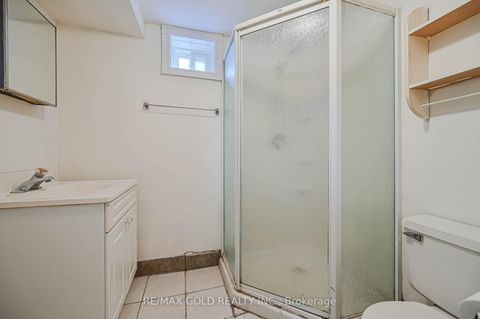 Photo 35 at 7232 Redfox Road, Malton, Mississauga