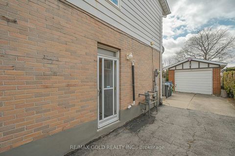 Photo 38 at 7232 Redfox Road, Malton, Mississauga