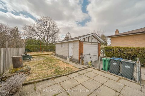 Photo 40 at 7232 Redfox Road, Malton, Mississauga