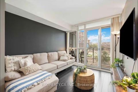 Photo 8 at 341 - 15 Iceboat Terrace, Waterfront Communities C1, Toronto