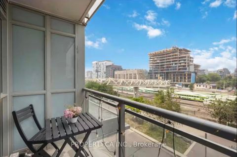 Photo 9 at 341 - 15 Iceboat Terrace, Waterfront Communities C1, Toronto