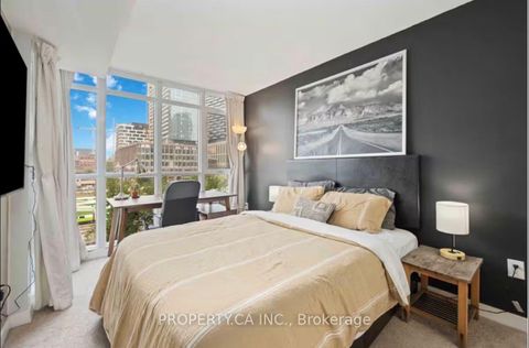 Photo 14 at 341 - 15 Iceboat Terrace, Waterfront Communities C1, Toronto