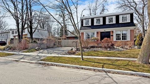 Photo 1 at 1 Sonneck Square, Guildwood, Toronto