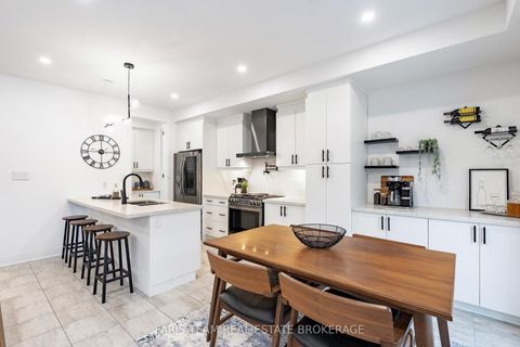 Photo 7 at 160 Franklin Trail, Rural Barrie Southwest, Barrie